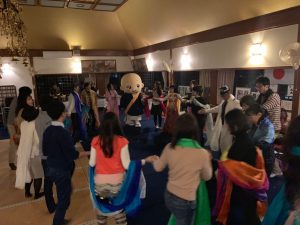 9 最後はみんなで踊るパターンです。